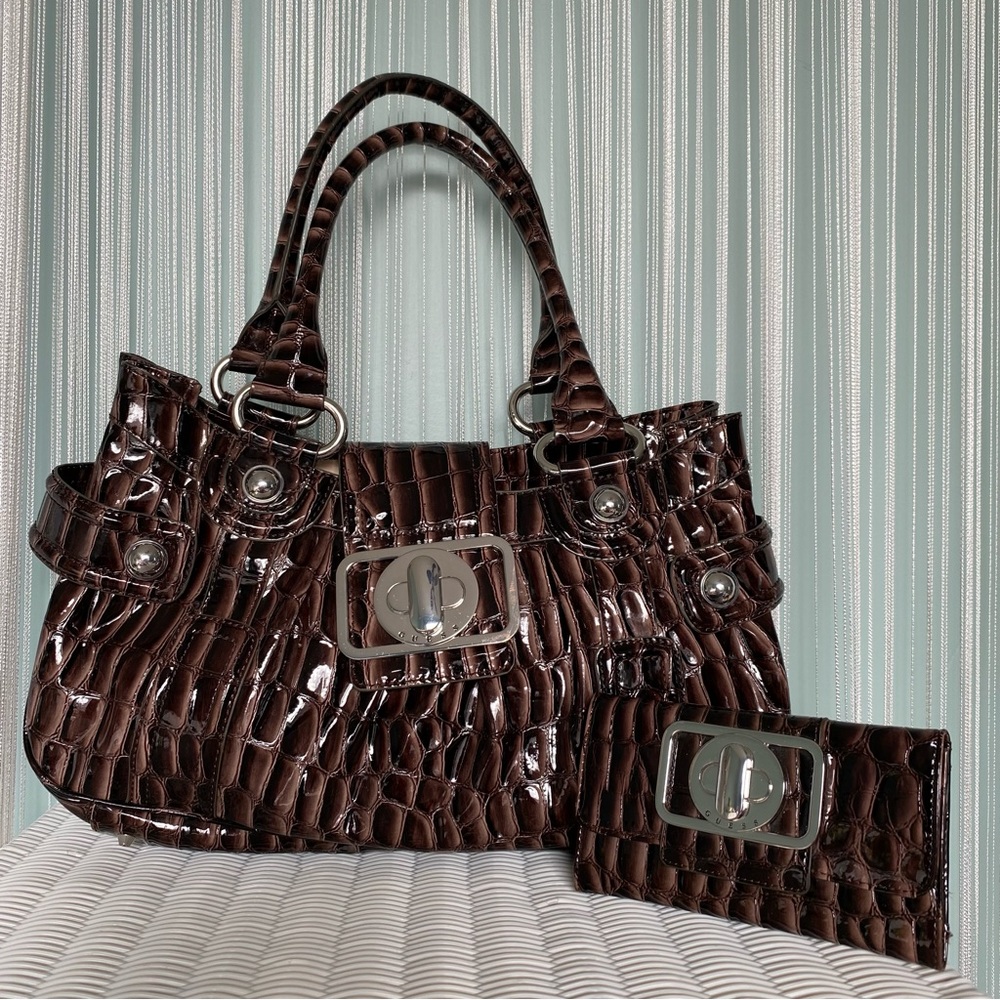 Brown Patent Guess Bag and Wallet Set